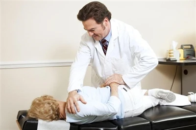Chiropractic Care: Tapkite pramonės lyderiu, pavyzdžiui, „The Joint Corp“, „Aspen Medical Product...
